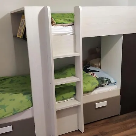 Διαμέρισμα Lovely 2-bedroom In *