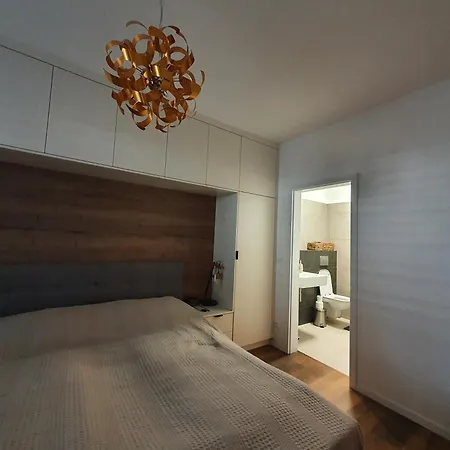 Lovely 2-bedroom In Daire Bratislava