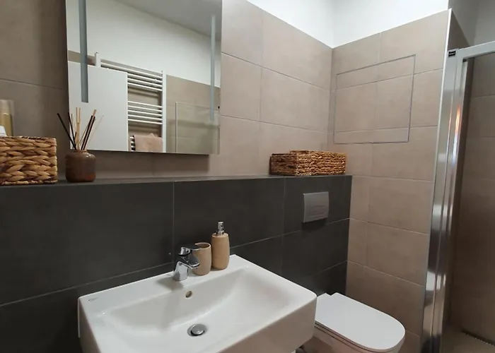 Apartamento Lovely 2-bedroom In