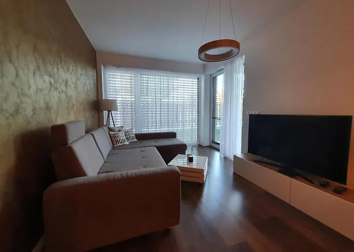 Lovely 2-bedroom In Братислава