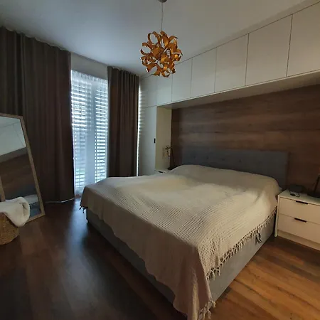 Lovely 2-bedroom In Bratislava