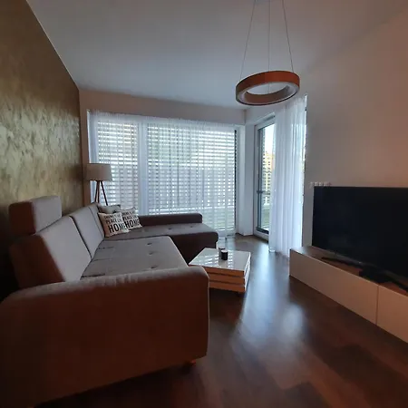 Lovely 2-bedroom In Bratislava